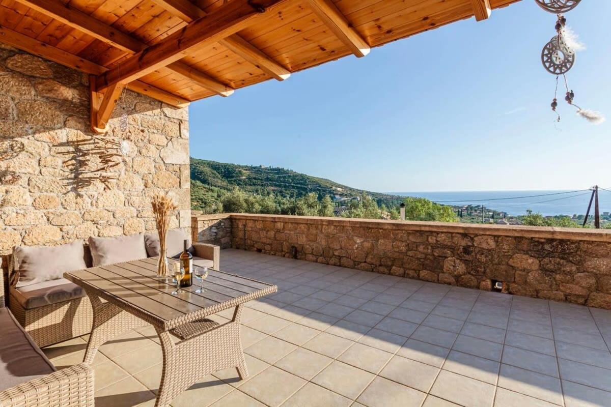 Mani Panoramic Seaviews - Luxury Summer Haven Levktron Luaran gambar