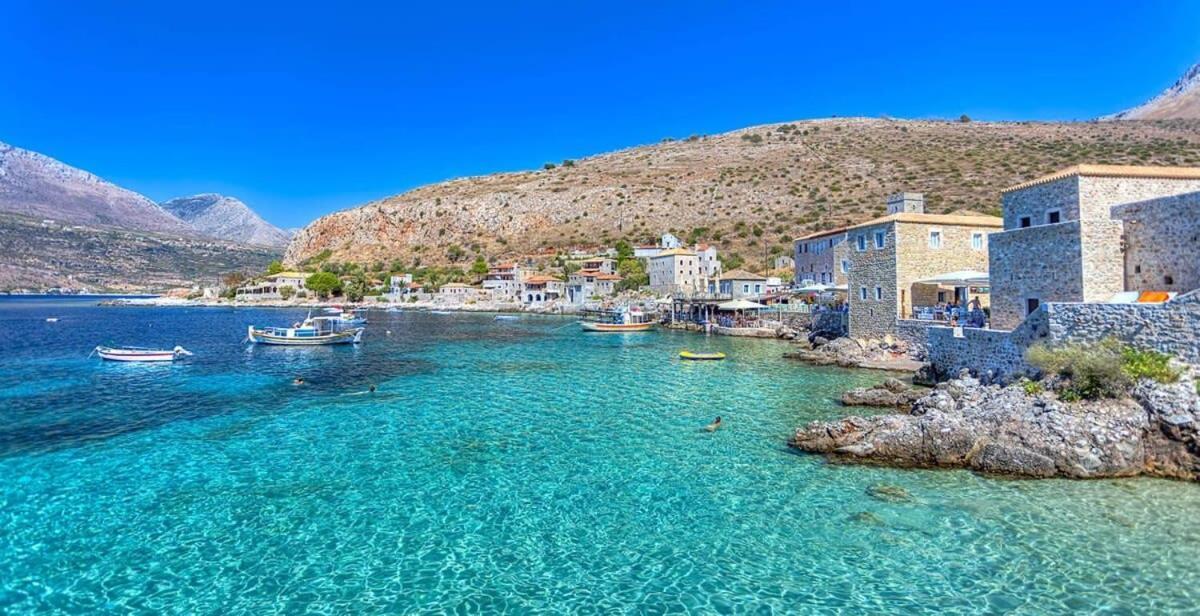 Mani Panoramic Seaviews - Luxury Summer Haven Levktron Luaran gambar